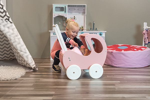 Feline is 3 jaar en 1.06 m lang.