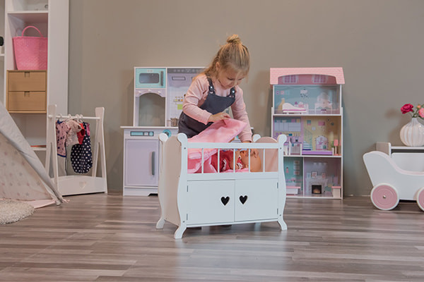 Aike is 3 jaar oud en 1.03 m lang.