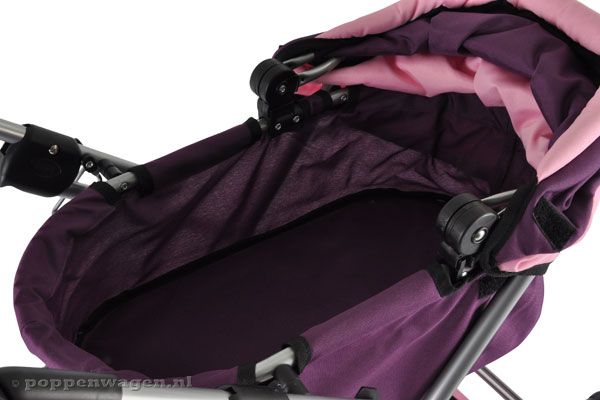 Geschikt voor poppen van maximaal 44 cm.