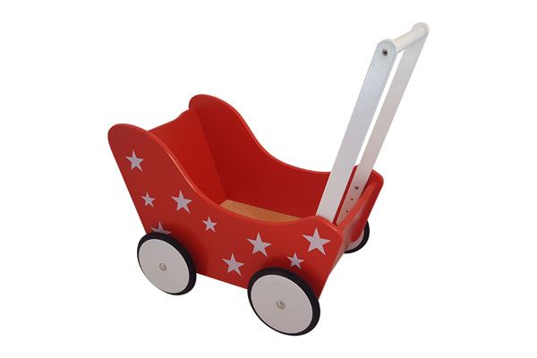 Poppenwagen rood met sterretjes.